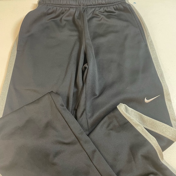Mens NIKE Sweatpants size small Athletic pants - Picture 3 of 4